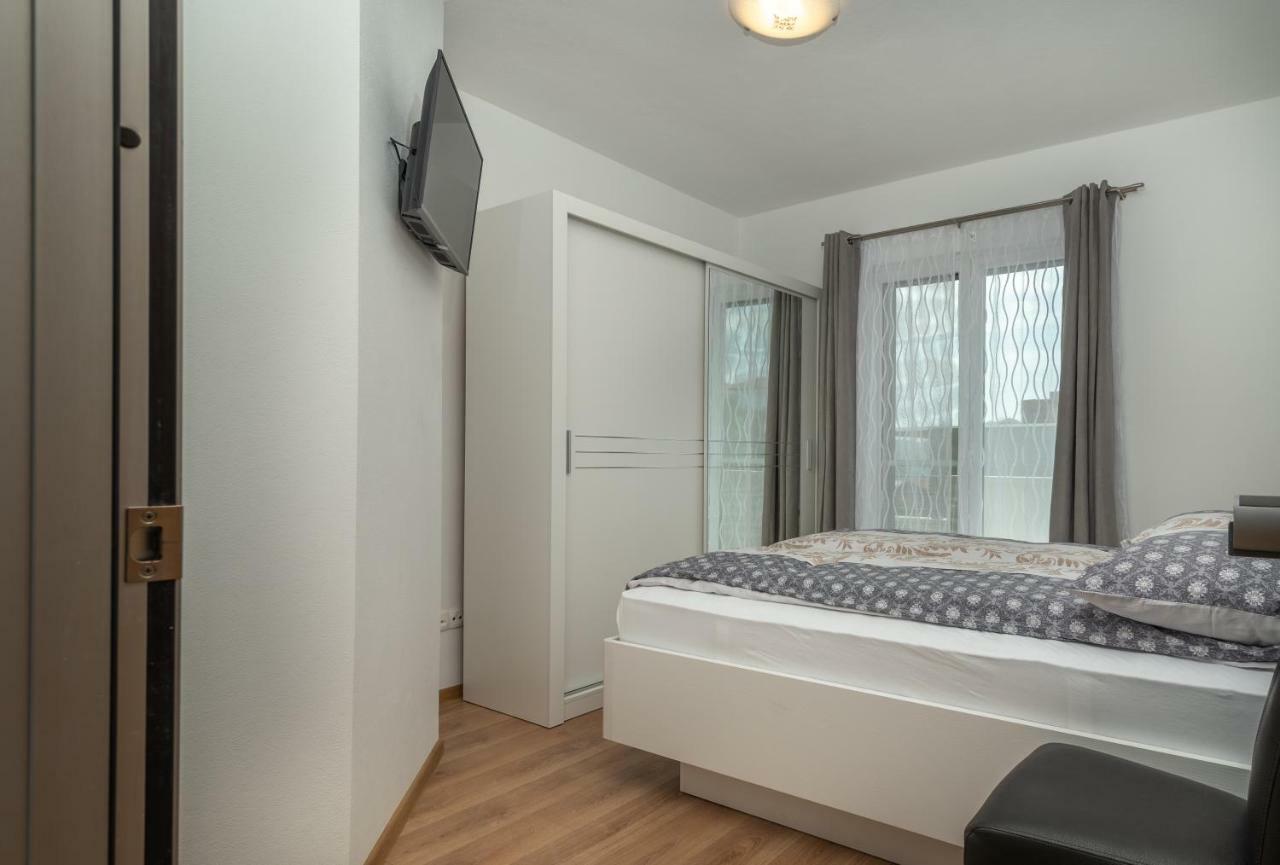 Villa Confido Luxury Apartment 01 Donji Seget Eksteriør billede